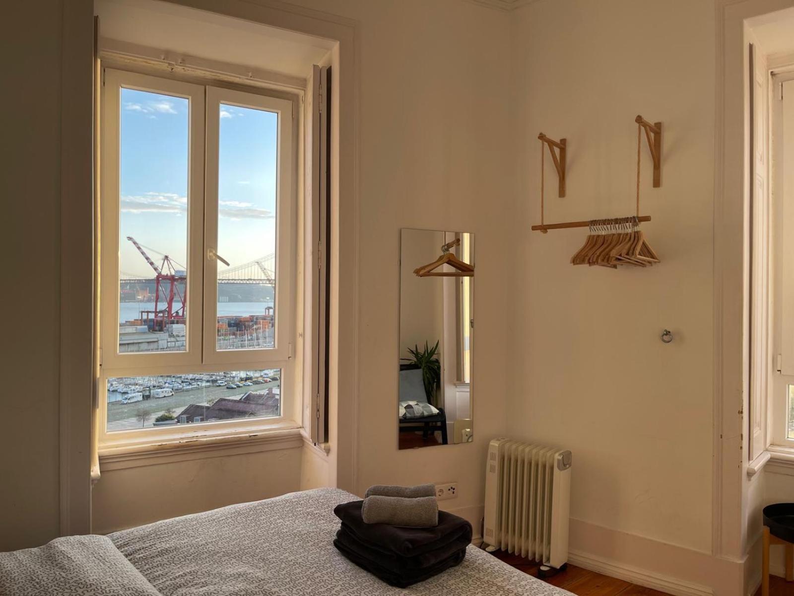 Embassy Arriaga Private Elegance Rooms In Stylish Shared Apartment Lisboa Εξωτερικό φωτογραφία