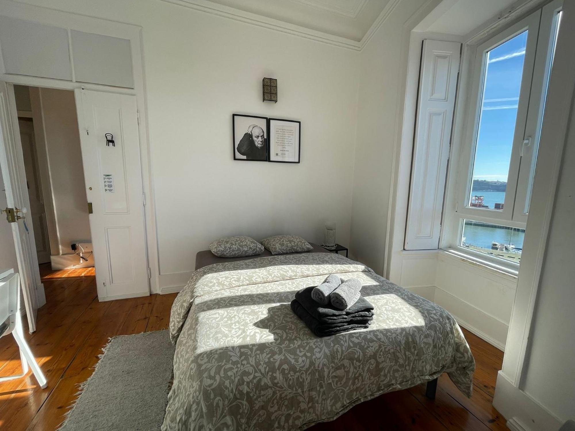 Embassy Arriaga Private Elegance Rooms In Stylish Shared Apartment Lisboa Εξωτερικό φωτογραφία