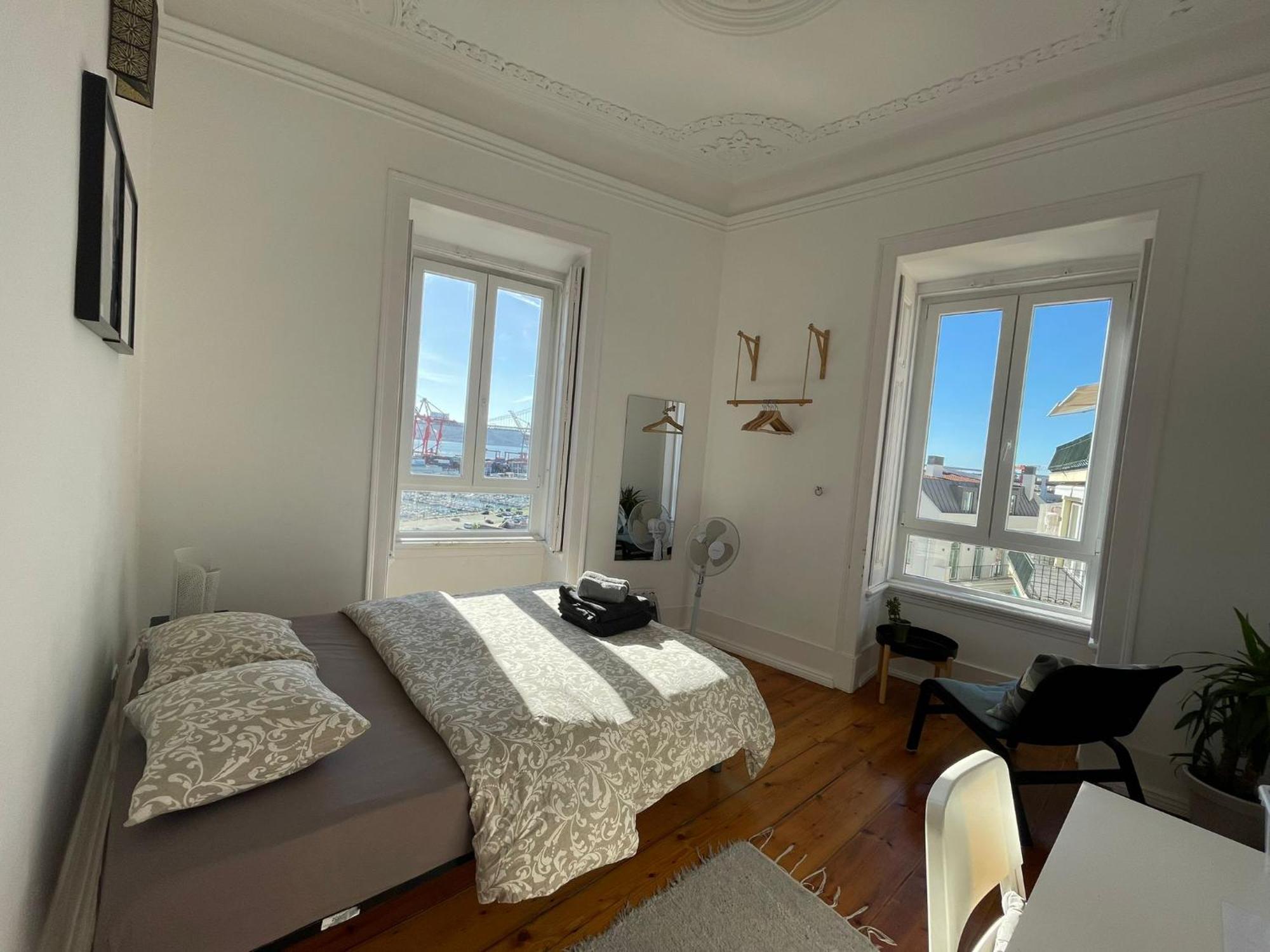 Embassy Arriaga Private Elegance Rooms In Stylish Shared Apartment Lisboa Εξωτερικό φωτογραφία